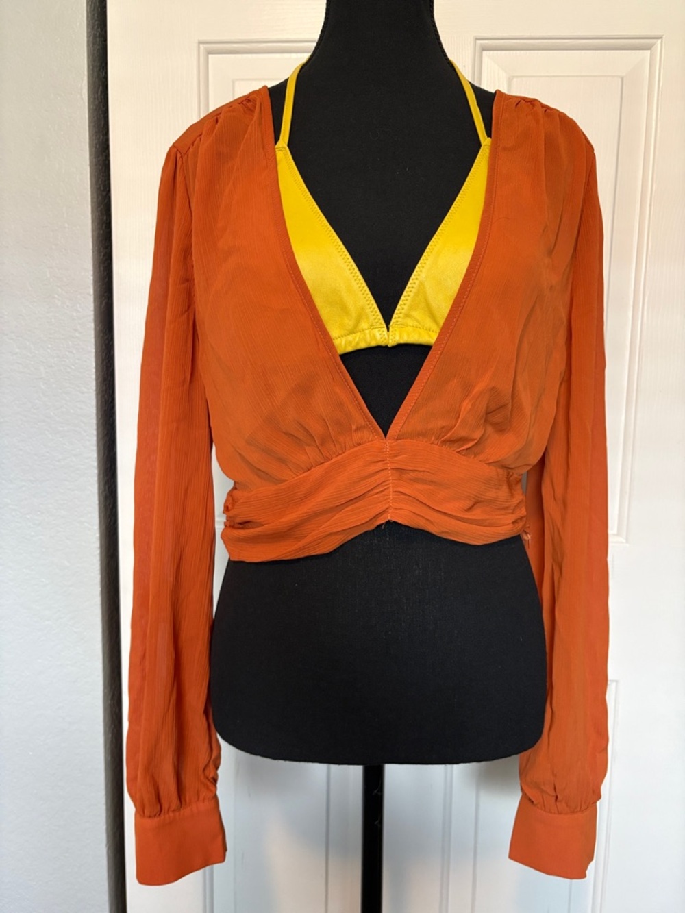SHEIN-Dark Orange Long-Sleeve Deep V-Neck Front/Back Crop Top size Large